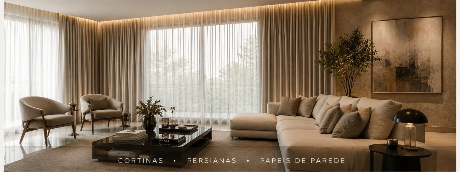 Sala com cortinas, persianas e papel de parede da Creative Interiores